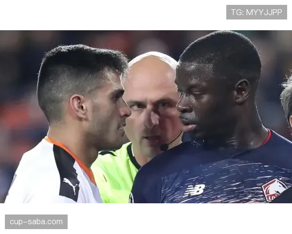 格拉利什强强对话持续制造威胁，边路盘带压制对手防线