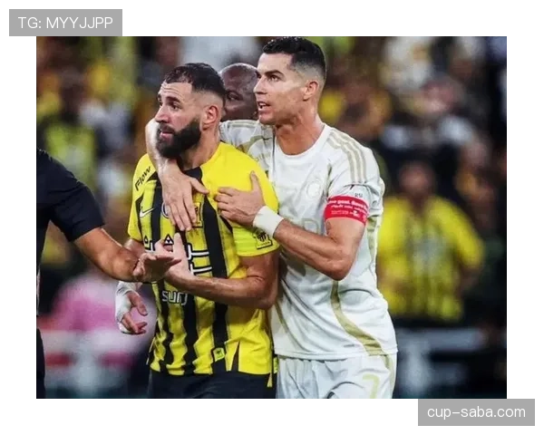 本泽马回撤接应主导进攻，关键战持续制造威胁