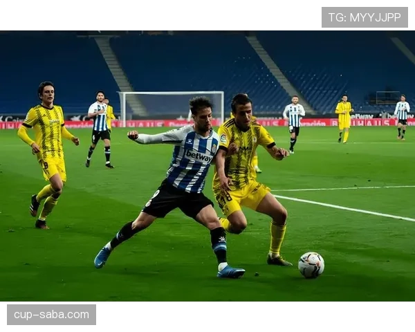 卡马文加的中场角色与其个人能力在体系中的适配性解析